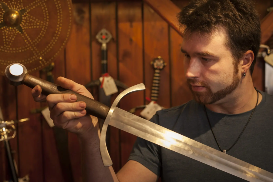 The Pelage Sword Maker: Crafting Masterpieces of Metal